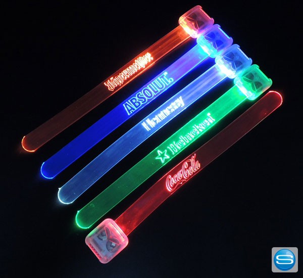 Interaktives LED Armband mit Logogravur