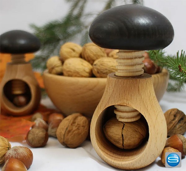 Nussknacker Pilz als Werbepräsent