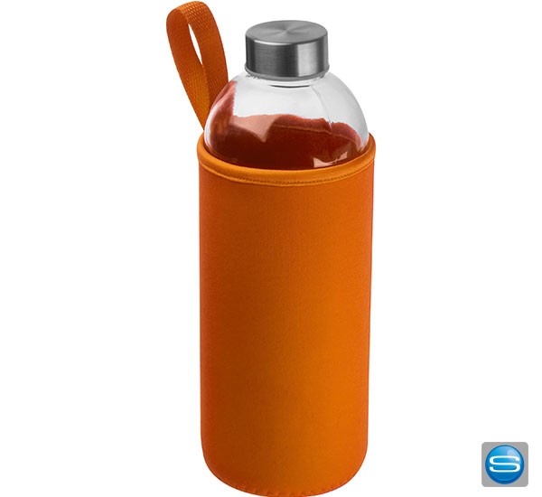 Glasflasche mit farbiger Neoprenhülle als Give Away mit Logo bedrucken