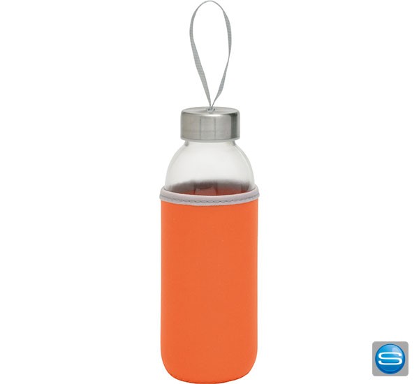 Glasflasche mit farbiger Schutzhülle mit Logodruck