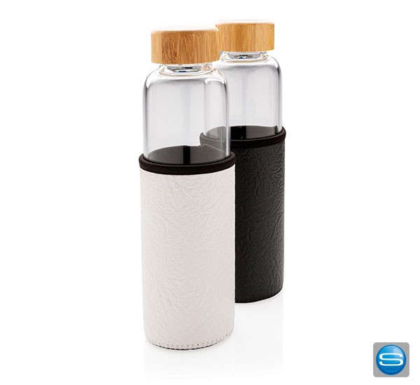 Glasflasche mit PU-Sleeve als Werbeträger mit Logodruck