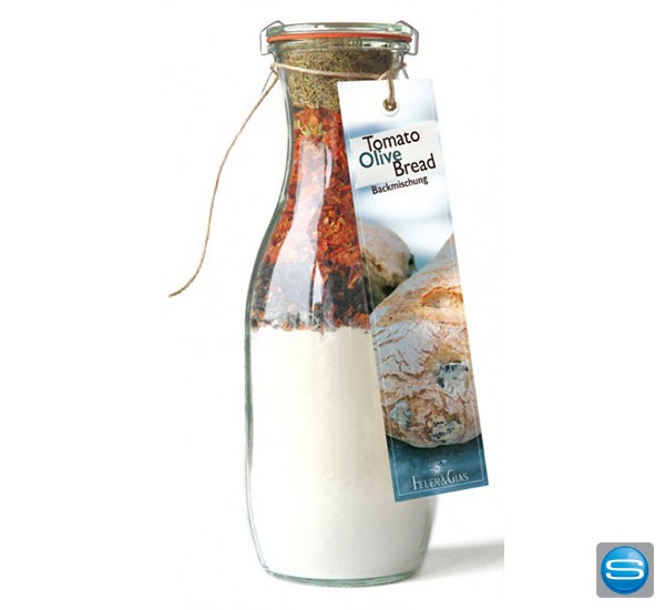 Tomaten-Oliven Brotbackmischung in der Flasche