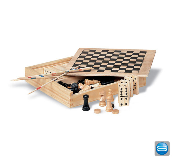 Spielesammlung in einer Holzkiste mit Ihrem Logo