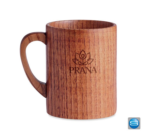 Becher aus Eichenholz individuell gravierbar