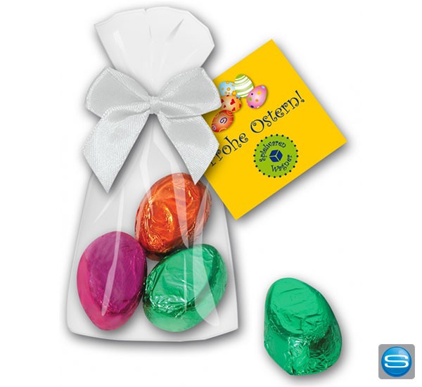 Nougat-Pralinen-Eier mit Kärtchen